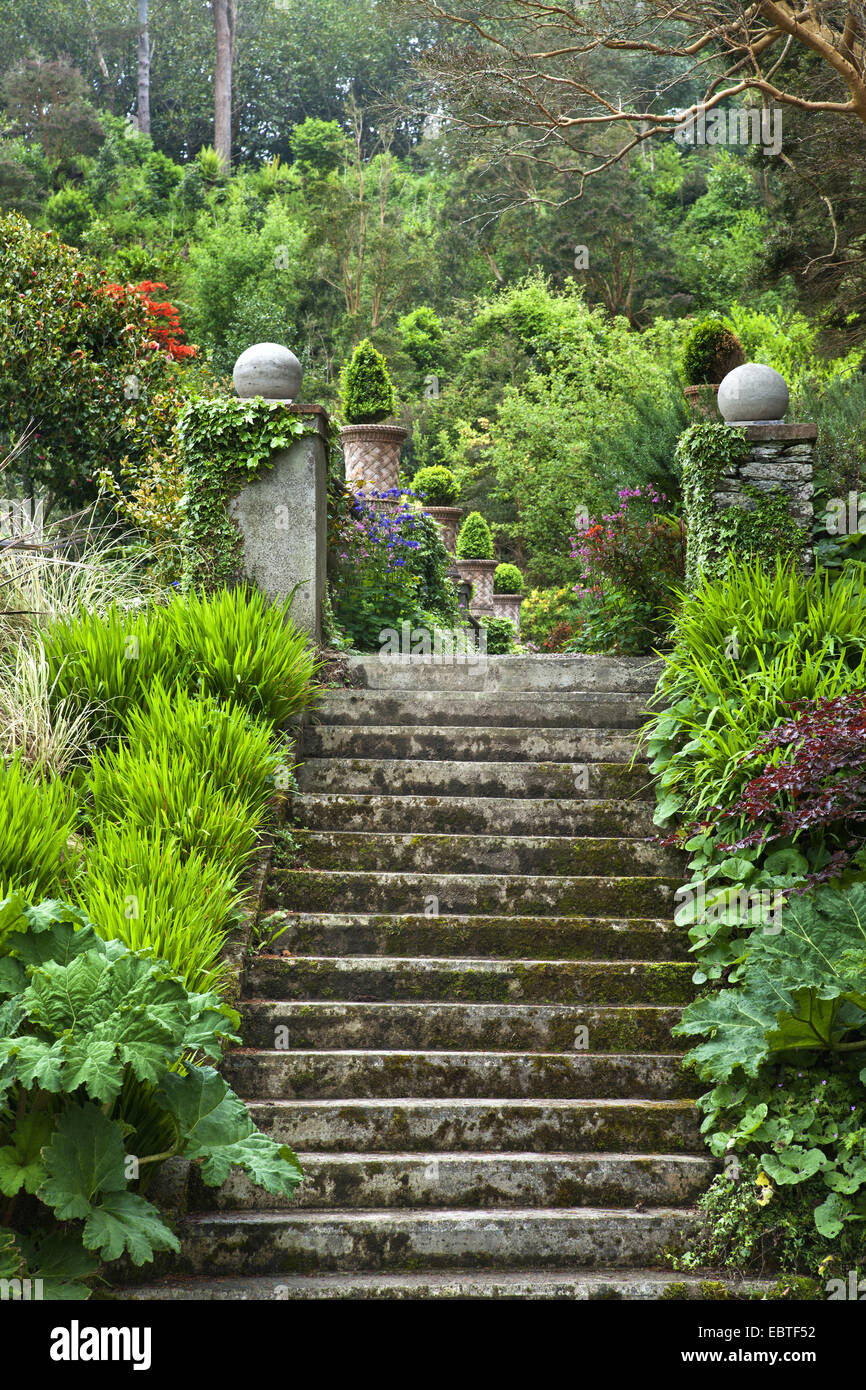 Treppe In Den Garten Von Bantry House Irland Stockfoto Bild
