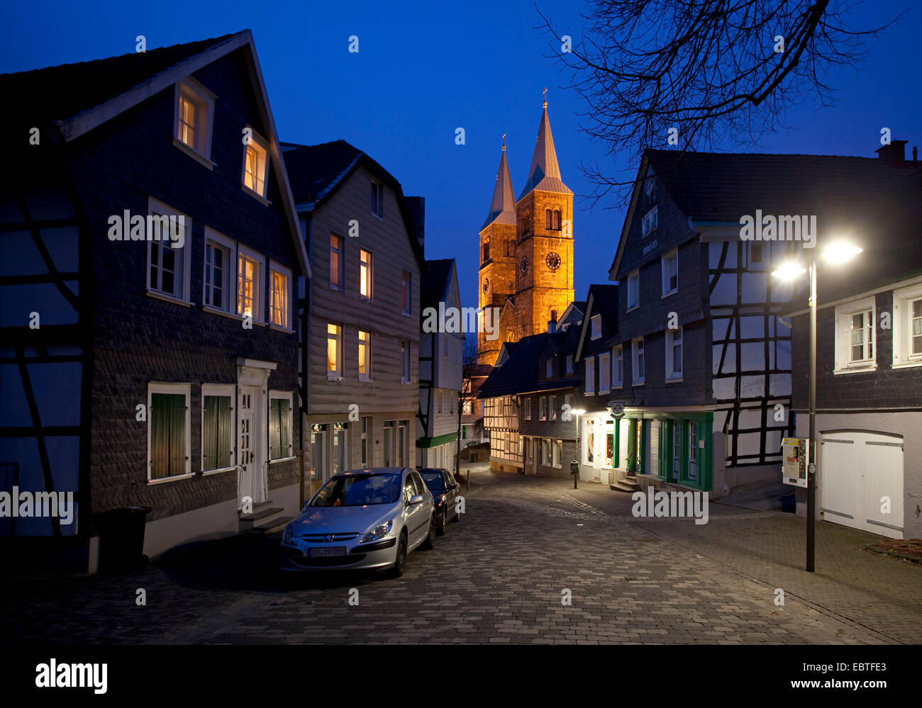 Altstadt mit St. Marien Kirche im Abendlicht, Schwelm, Ruhrgebiet, Nordrhein-Westfalen, Deutschland Stockfoto