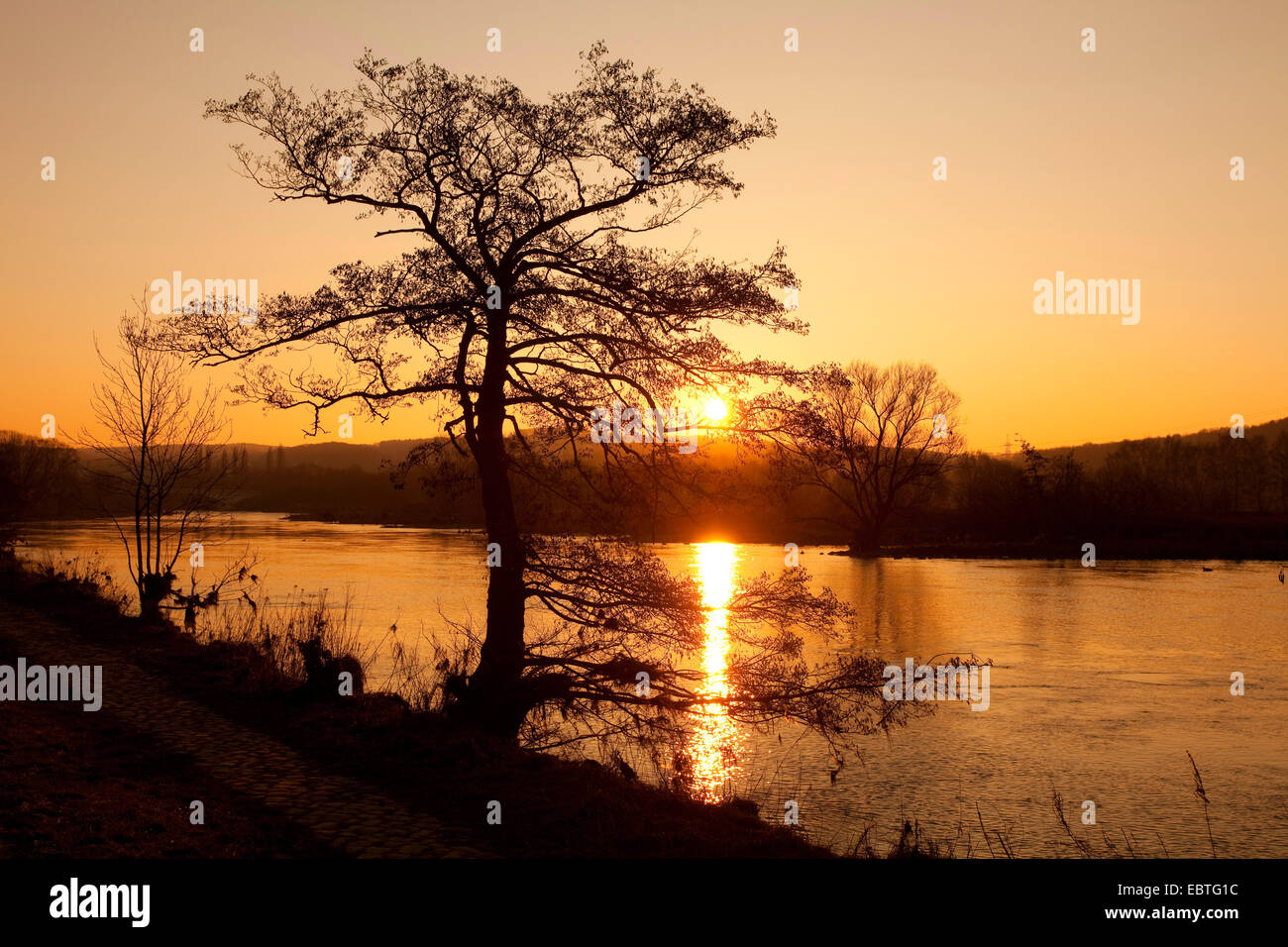 Sonnenaufgang an der Ruhr, Deutschland, Nordrhein-Westfalen, Ruhrgebiet, Bochum Stockfoto