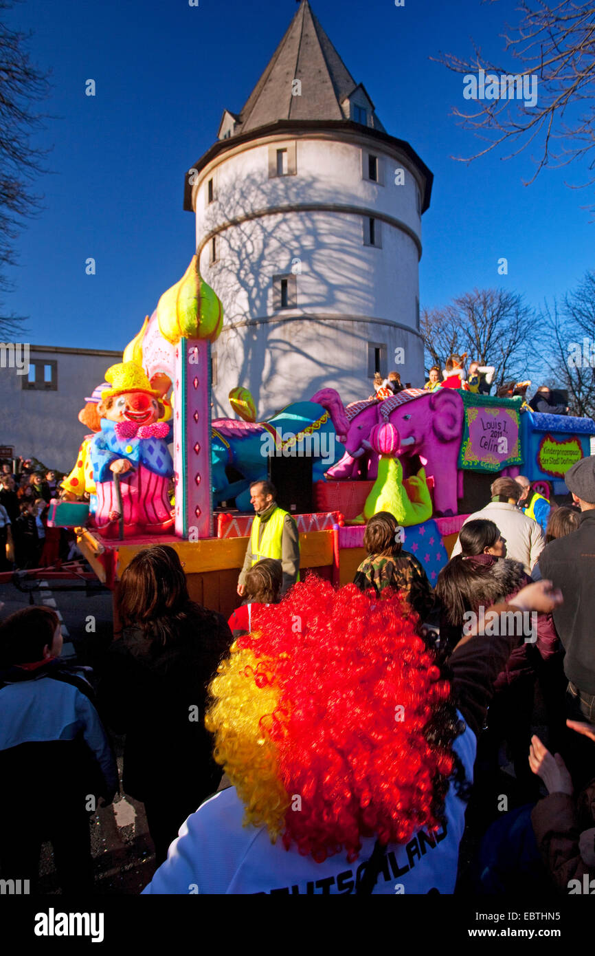 Karneval in der Nähe von Adlerturm Dortmund, Deutschland, Nordrhein-Westfalen, Ruhrgebiet, Dortmund Stockfoto