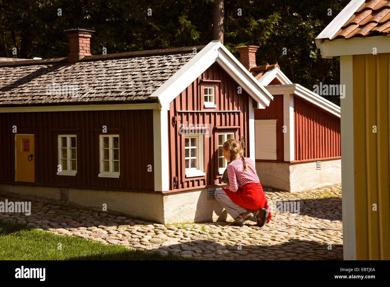 Mädchen im Thema Parken Astrid Lindgren Vaerld, Astrid Lindgren World, Schweden, Smaland, Vimmerby Stockfoto