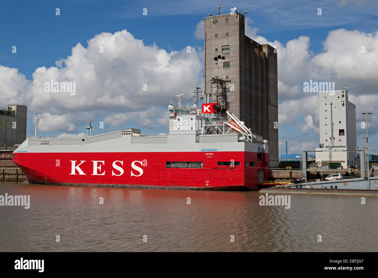 Auto Träger Kess Isar Highway, Deutschland, niedrigere Sachsen, Ostfriesland, Emden Stockfoto