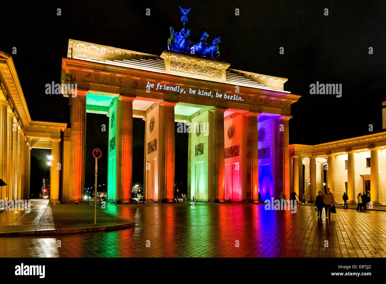farbig beleuchtete Brandenburger Tor am Festival of Lights 2008, Deutschland, Berlin Stockfoto