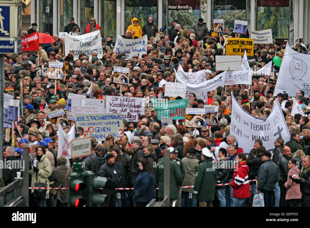 Demonstration der Arzt am Willy Brandt Platz, Deutschland, Nordrhein-Westfalen, Ruhrgebiet, Essen Stockfoto