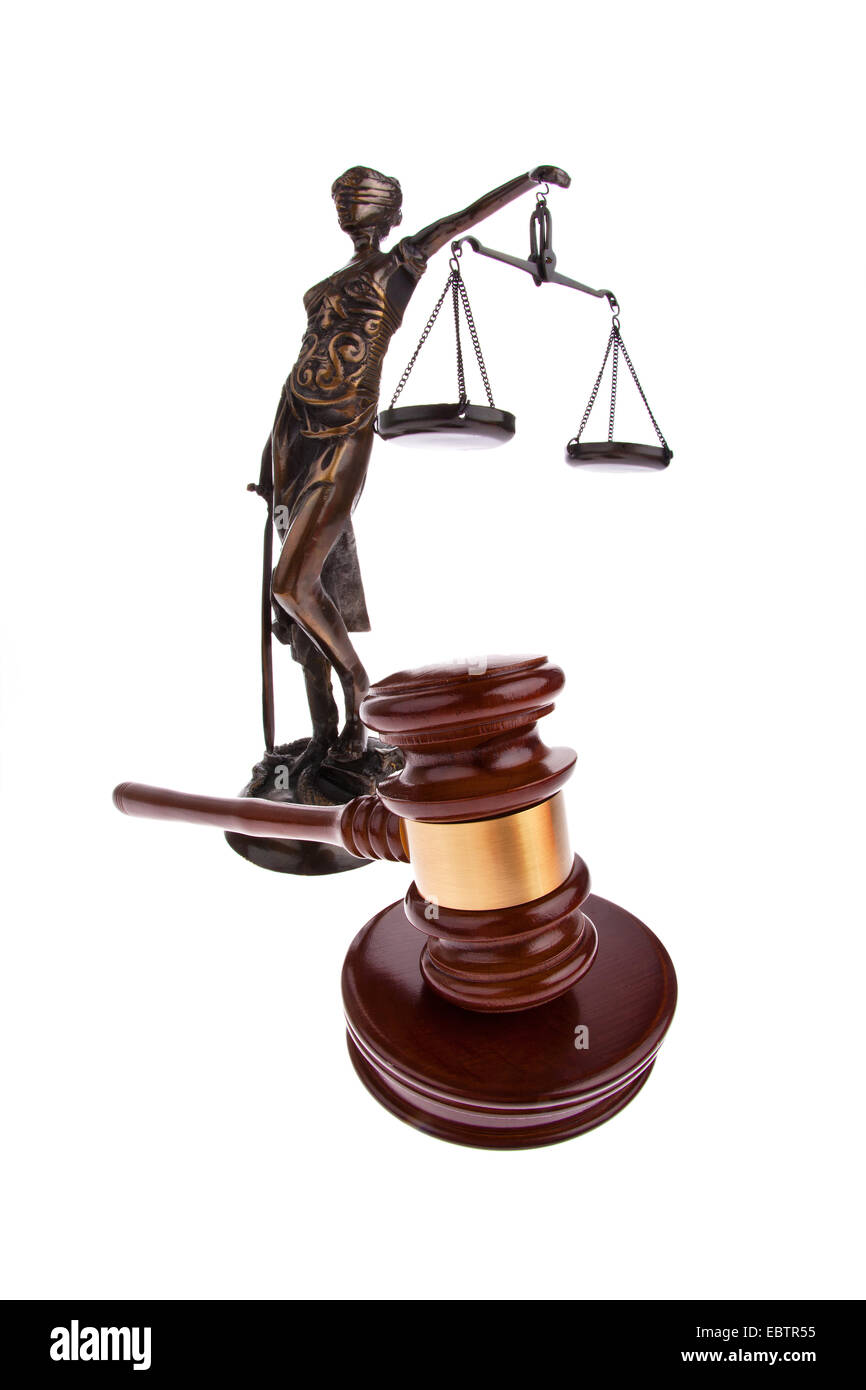 Hammer des Richters mit Justitia Figur Stockfoto