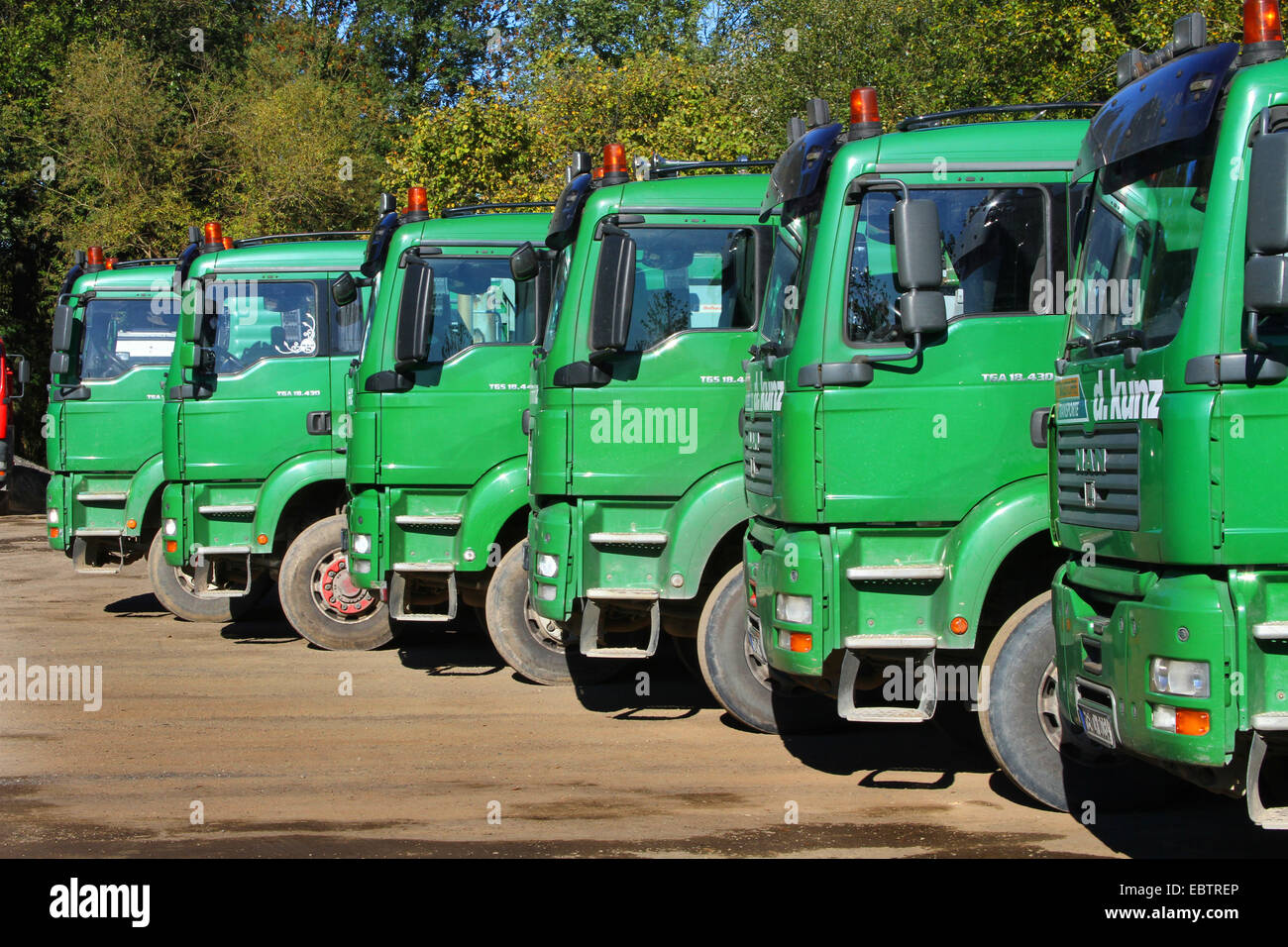 LKW-Flotte von einer Spedition, Deutschland, North Rhine-Westphalia, Hochdahl / Erkrath Stockfoto