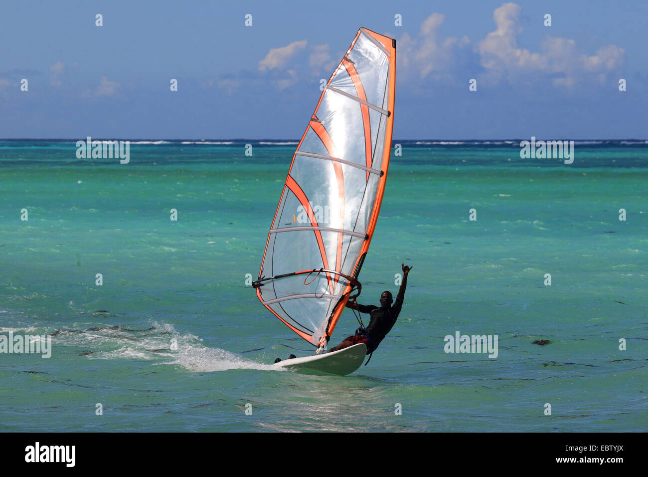 Windsurfer in den Indischen Ozean, Tansania, Sansibar Stockfoto
