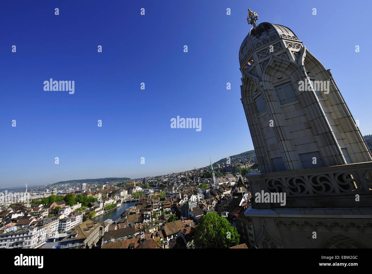 Blick auf die Altstadt Stadt und Turm des Grossmünster, Schweiz, Zürich Stockfoto