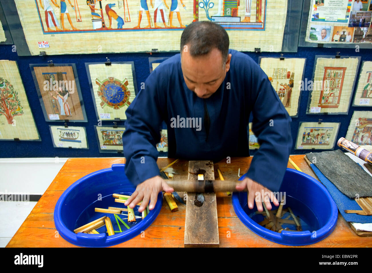 Papyrus egypt Fotos und Bildmaterial in hoher Auflösung Alamy