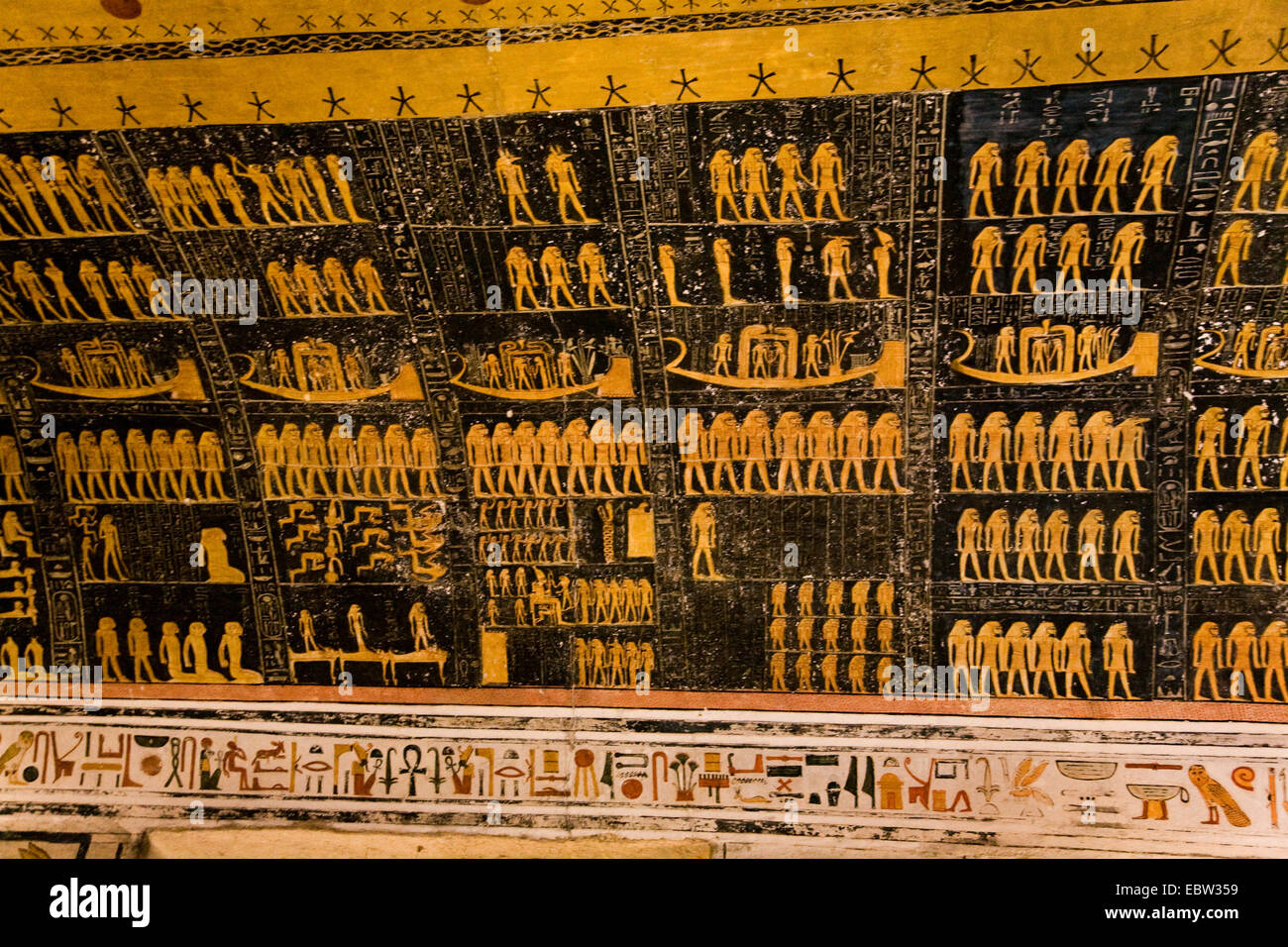 Wandmalereien und Hieroglyphen in der Kammergrab von Ramses V. (1150-1145 v. Chr.) und Ramses VI. (1145 - 1137 v. Chr.), Ägypten, Tal der Könige, Luxor Stockfoto