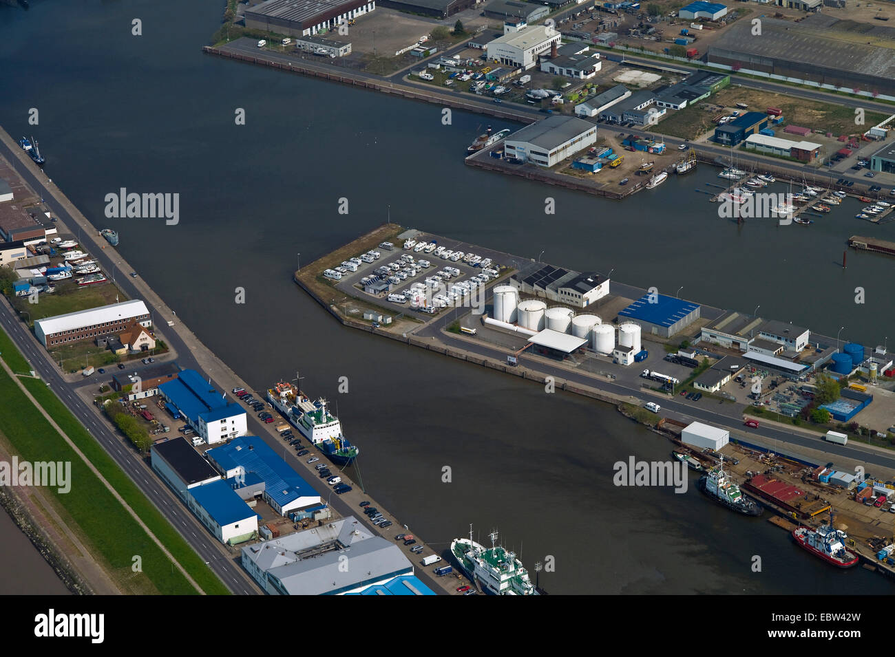 Luftaufnahme der Fischerhafen mit Wohnwagen Standort, Deutschland, Bremerhaven Stockfoto