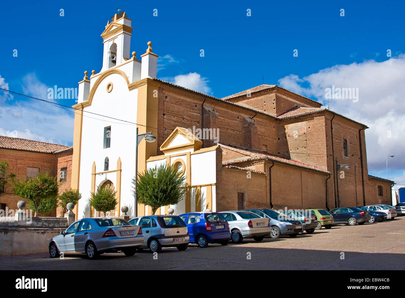 Kirche neben Hostel der Pilger, Spanien, Kastilien & Le¾n, Leon, Sahag · n Stockfoto