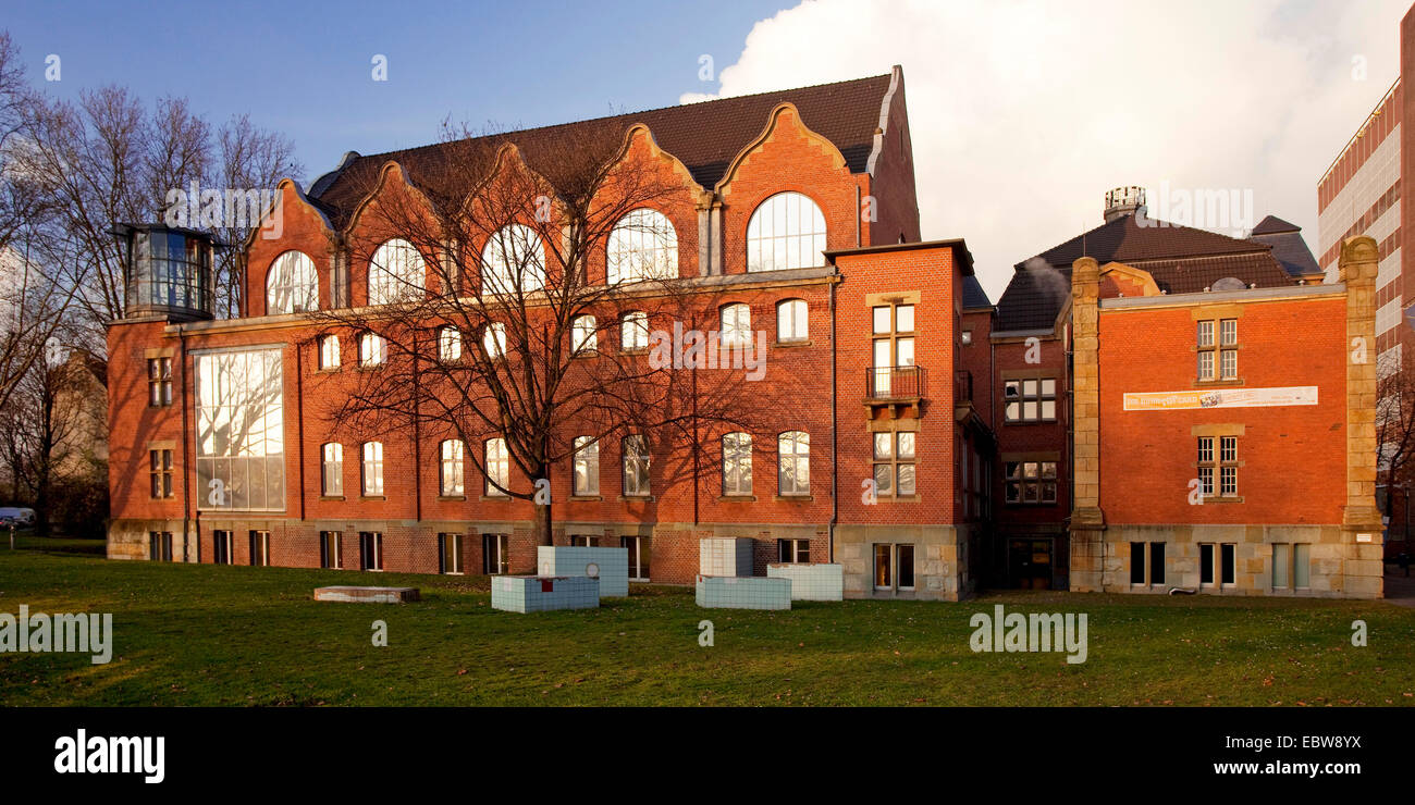 Jugendstil-Fassade des deutschen Inland Waterways Museum, Deutschland, Nordrhein-Westfalen, Ruhrgebiet, Duisburg Stockfoto