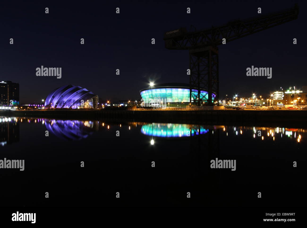 Gürteltier, The Hydro und Finnieston Crane nachts Glasgow Schottland Dezember 2014 Stockfoto