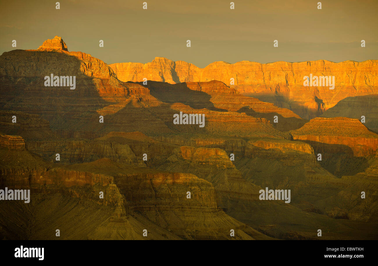 Vishnu Tempel, Wüste Palisades, Desert View und Comanche Punkt am Abend Licht, South Rim, Grand Canyon National Park, Arizona Stockfoto