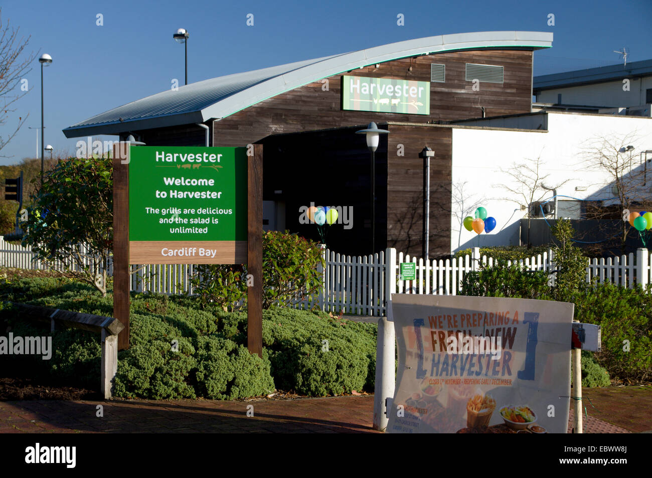 Cardiff Bay Harvester Restaurant und Pub, Cardiff, Wales, Großbritannien. Stockfoto