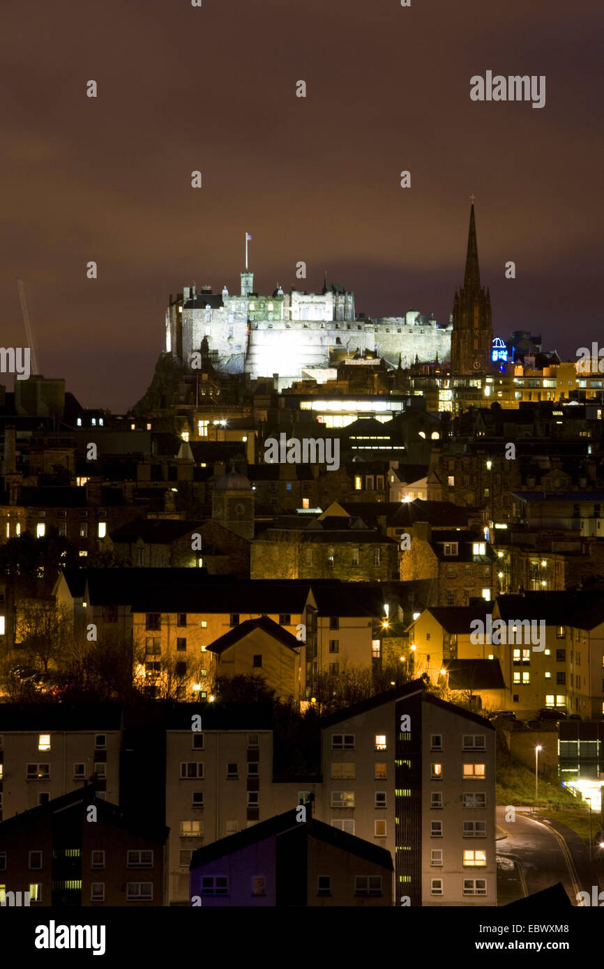 Blick über Edinburgh Stadtzentrum Edinburgh Castle in der Nacht von Salisbury Crags, Edinburgh, Schottland, Vereinigtes Königreich Stockfoto