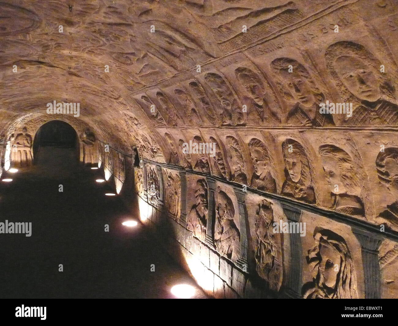 Schnitzereien aus Sandstein (Löss) der Kellergewölbe, Österreich, Niederösterreich, Roeschitz Stockfoto