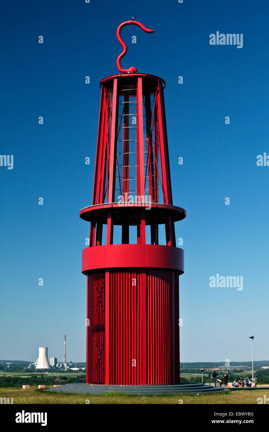 "Geleucht" (Skulptur in Form einer Pi-Lampe) auf dem Gipfel der Halde Rheinpreussen, Germany, North Rhine-Westphalia, Moers Stockfoto