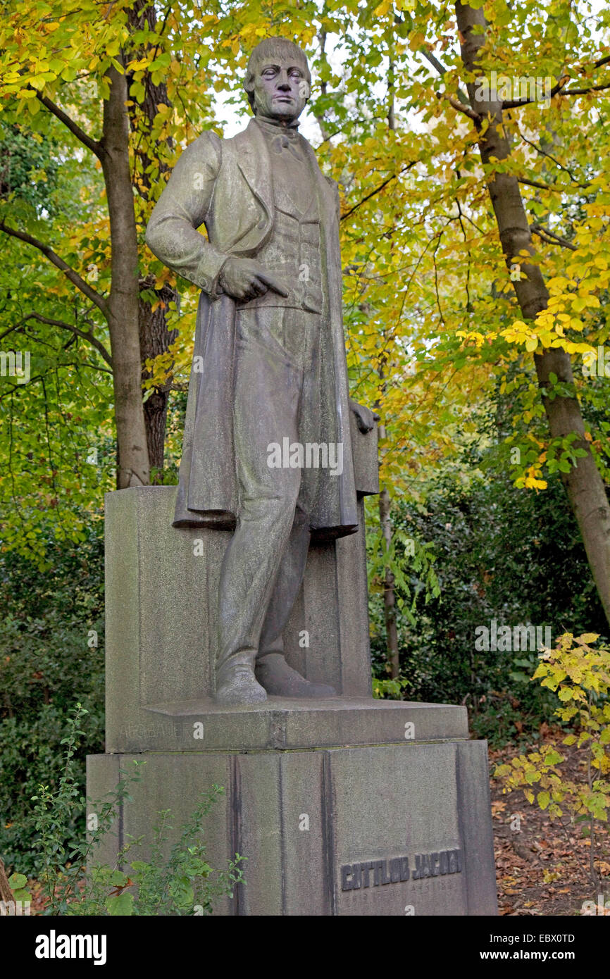 Statue von Gottlob Jacobi im Rheinischen Museum der Industrie St.-Antony-Hütte, Deutschland, Nordrhein-Westfalen, Ruhrgebiet, Oberhausen Stockfoto