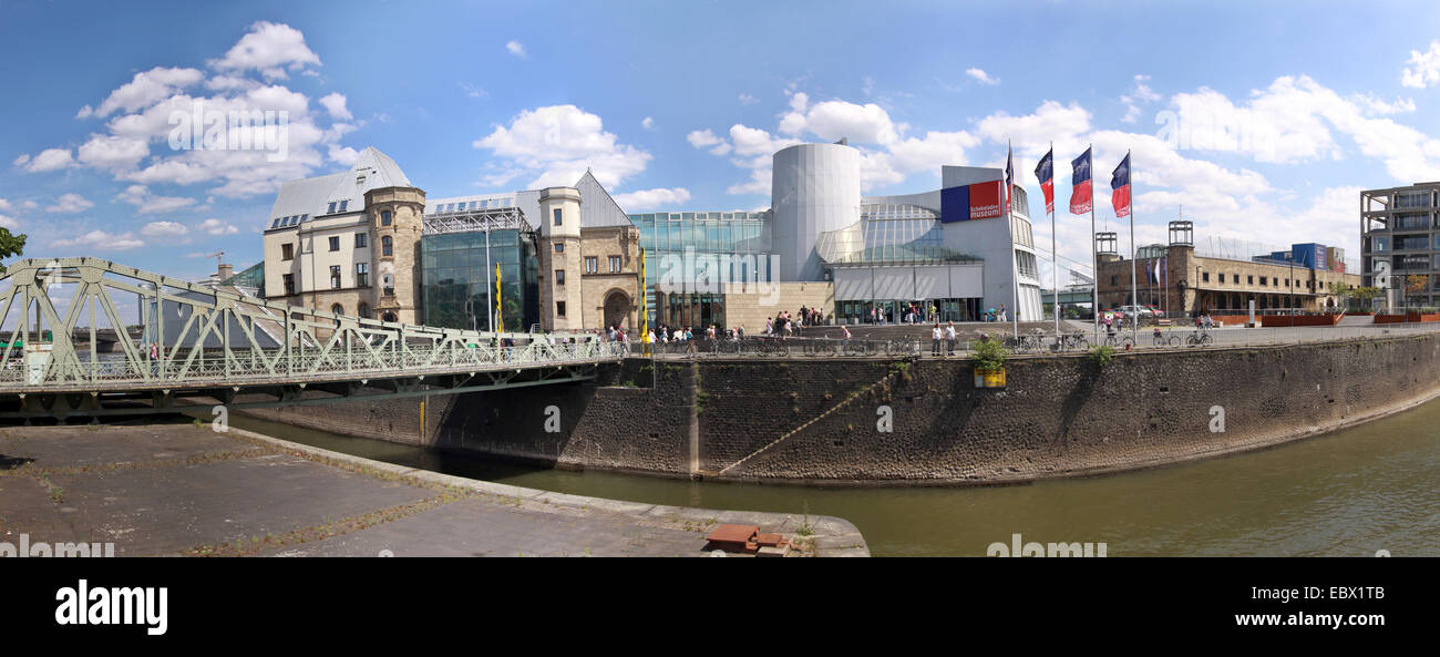 Imhoff-Schokoladen-Museum und deutschen Sport und Olympia Museum auf der Rheinauhafen-Halbinsel, Deutschland, Nordrhein-Westfalen, Rheinauhafen, Köln Stockfoto