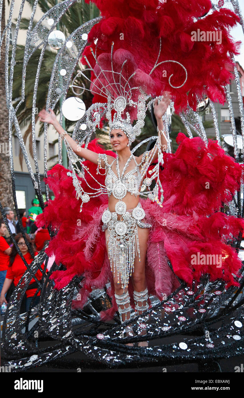 eine Frau in einem wunderschönen Kostüm beim Karneval in Las Palmas, Kanarische Inseln, Gran Canaria Stockfoto