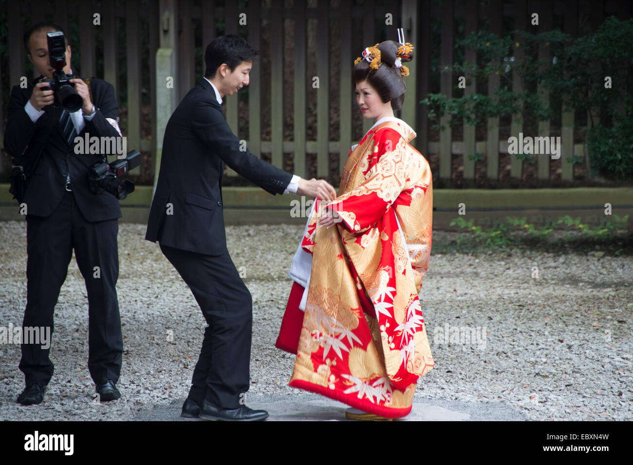 Hochzeit Zeremonien am Meiji-Schrein in Tokio, Japan. Stockfoto