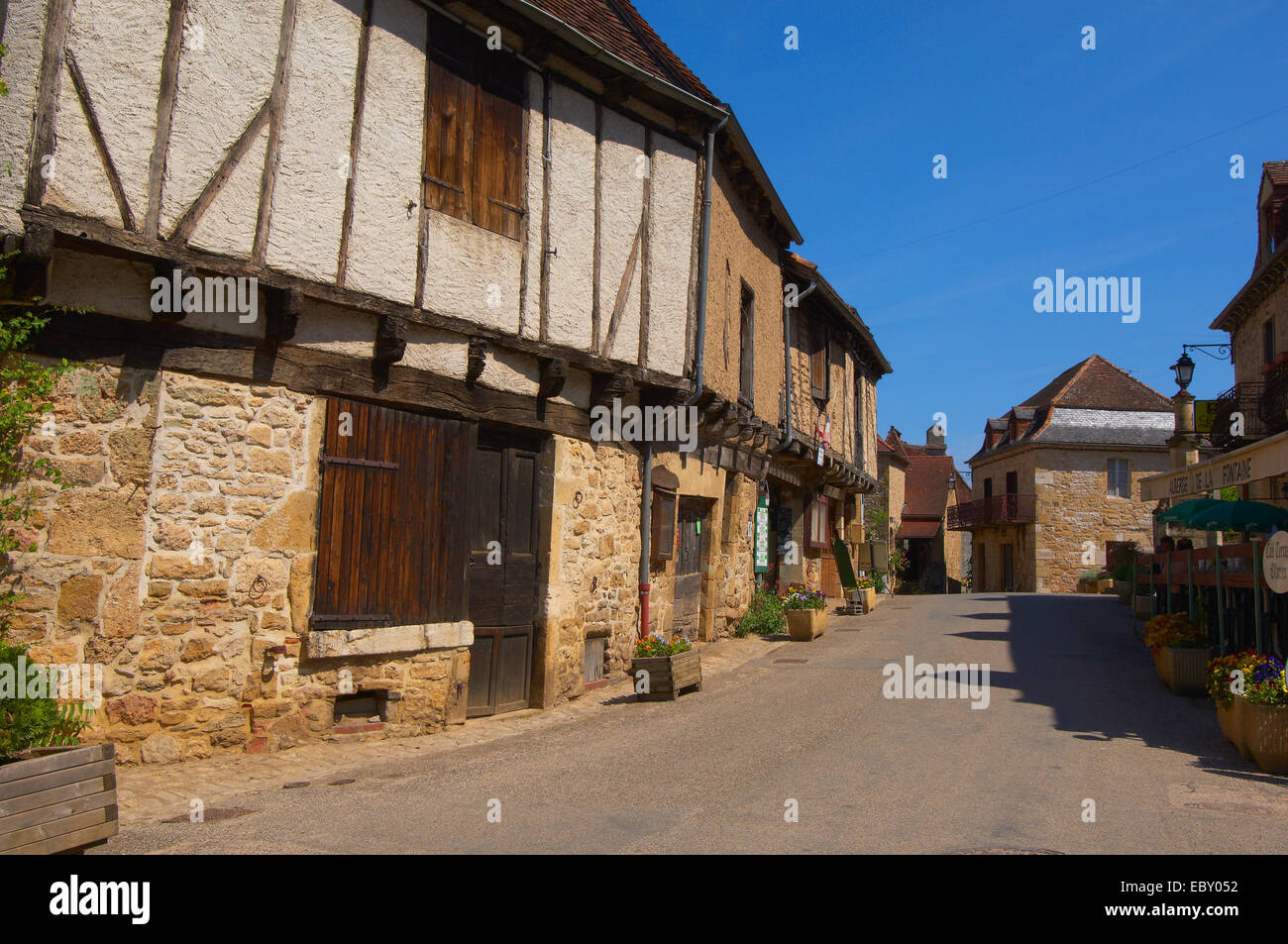 Stadtbild, Autoire, gekennzeichnet als Les Plus Beaux Dörfer de France oder die schönsten Dörfer Frankreichs Stockfoto