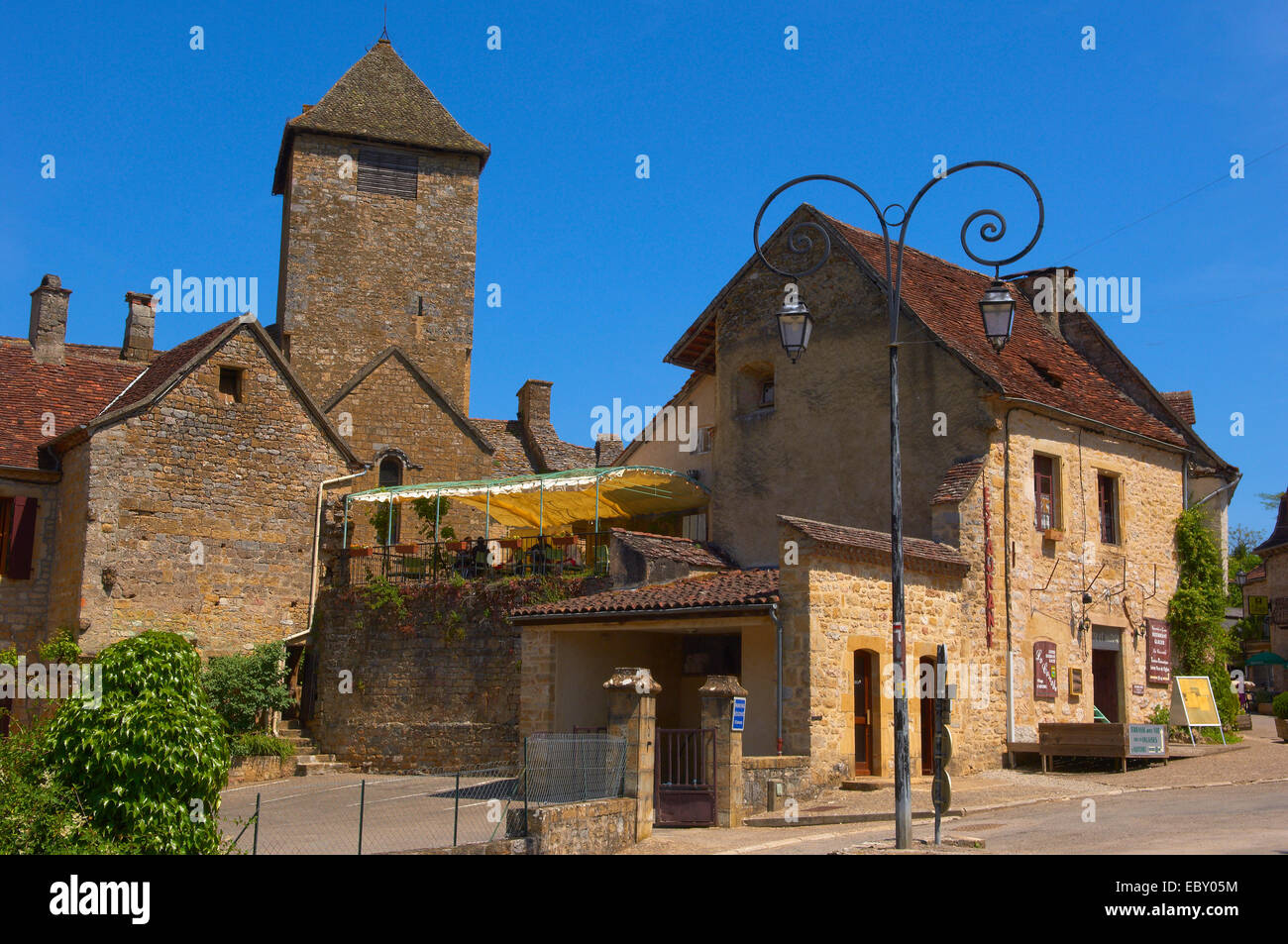 Stadtbild, Autoire, gekennzeichnet als Les Plus Beaux Dörfer de France oder die schönsten Dörfer Frankreichs Stockfoto