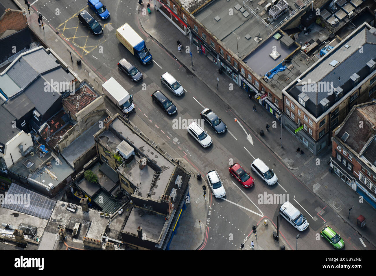 Eine Luftaufnahme von einem Traffic jam in einer South London Straße Stockfoto