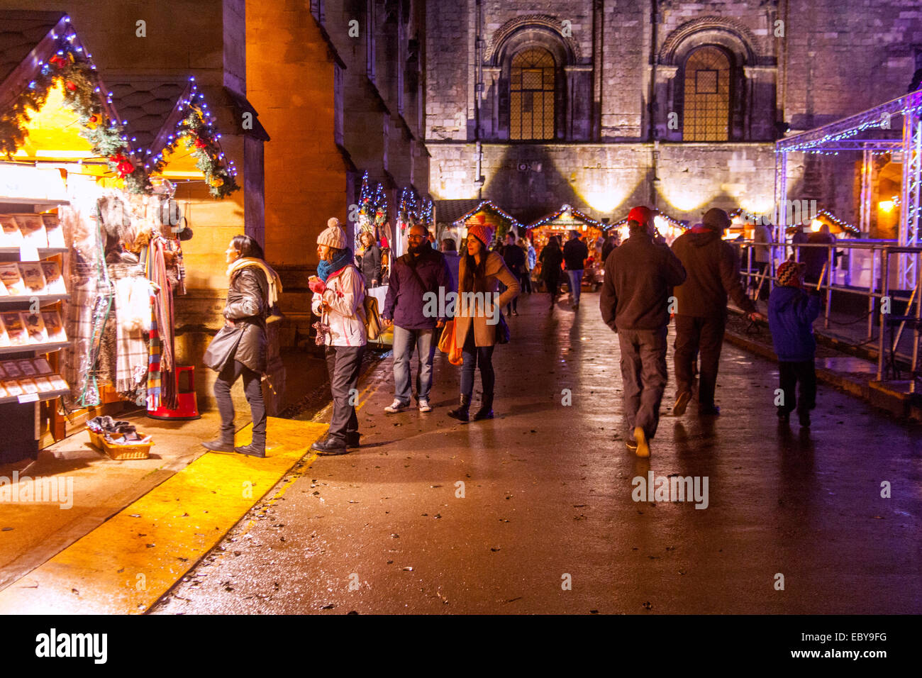 Winchester Kathedrale Weihnachtsmarkt, Hampshire, England, Vereinigtes Königreich. Stockfoto