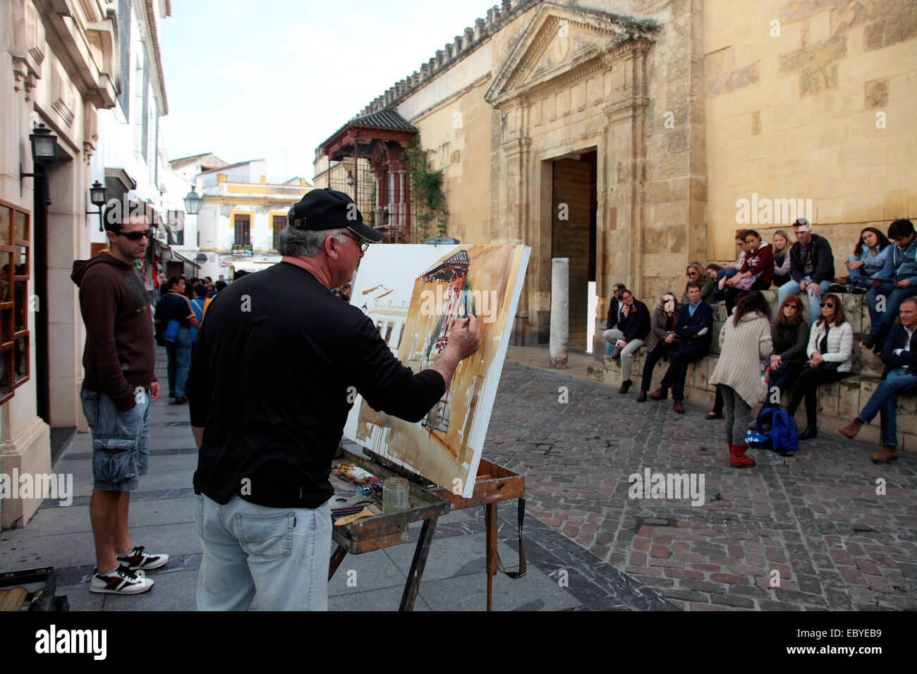 Eine Straße Künstler Malerei Cordoba Mezquita Stockfoto