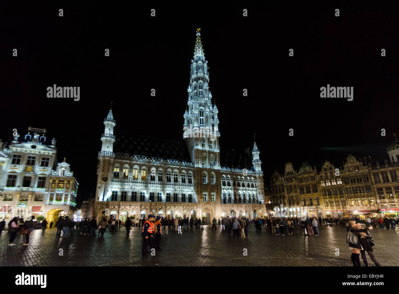 Brüssel, Belgien - 25 Oktober: Häuser des berühmten Grand Place am 25. Oktober 2013, Brüssel, Belgien. Die Grand Place hieß Stockfoto