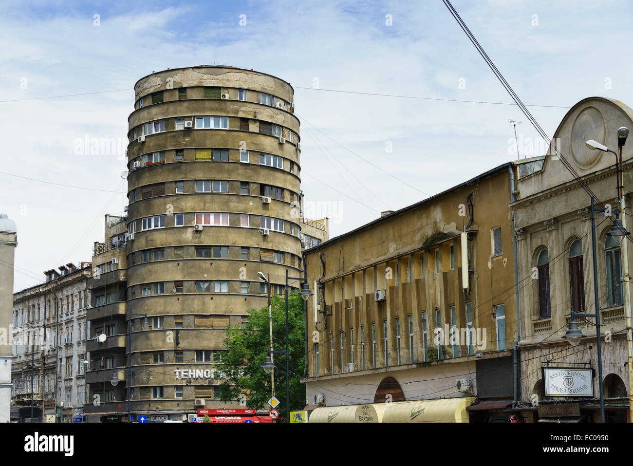 Runde Art-Déco-Turm Wohnung Haus stammt aus 1936, in Bukarest, Rumänien. Stockfoto