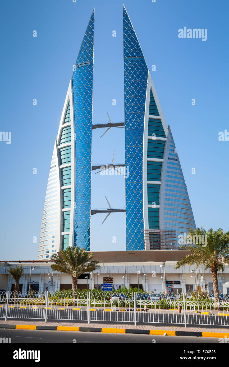 Manama, Bahrain - 21. November 2014: Moderne Gebäude von The Bahrain World Trade Center befindet sich in Manama city Stockfoto
