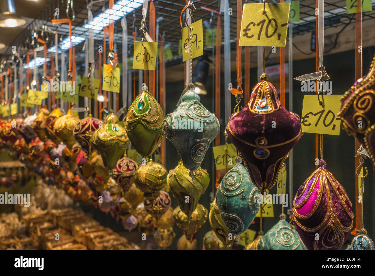 Weihnachtsdorf Weihnachtsmarkt in Wien-Österreich-Wien Stockfoto