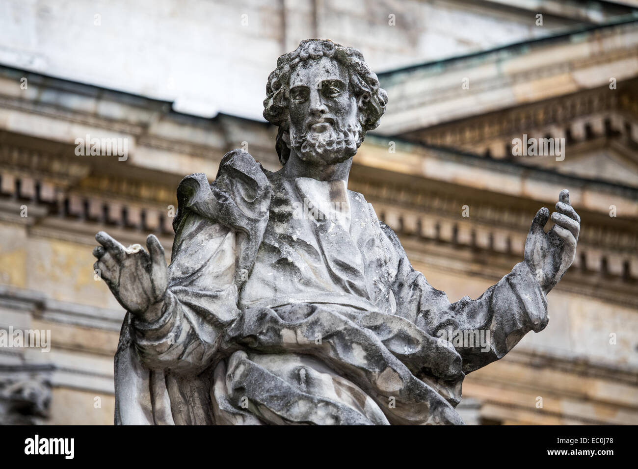 Statue am Heiligen Peter und Paul Kirche, Krakau, Polen Stockfoto