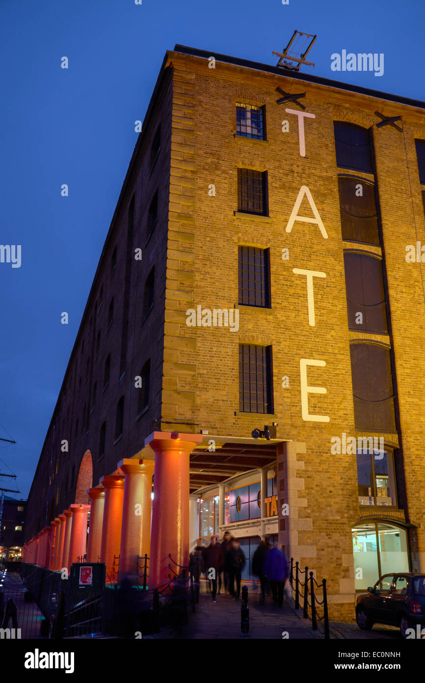Die Tate Liverpool-Gebäude am Albert Dock UK Stockfoto