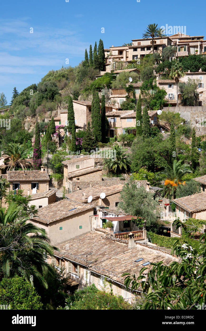 Gipfelstadt Deia Mallorca Spanien Stockfoto