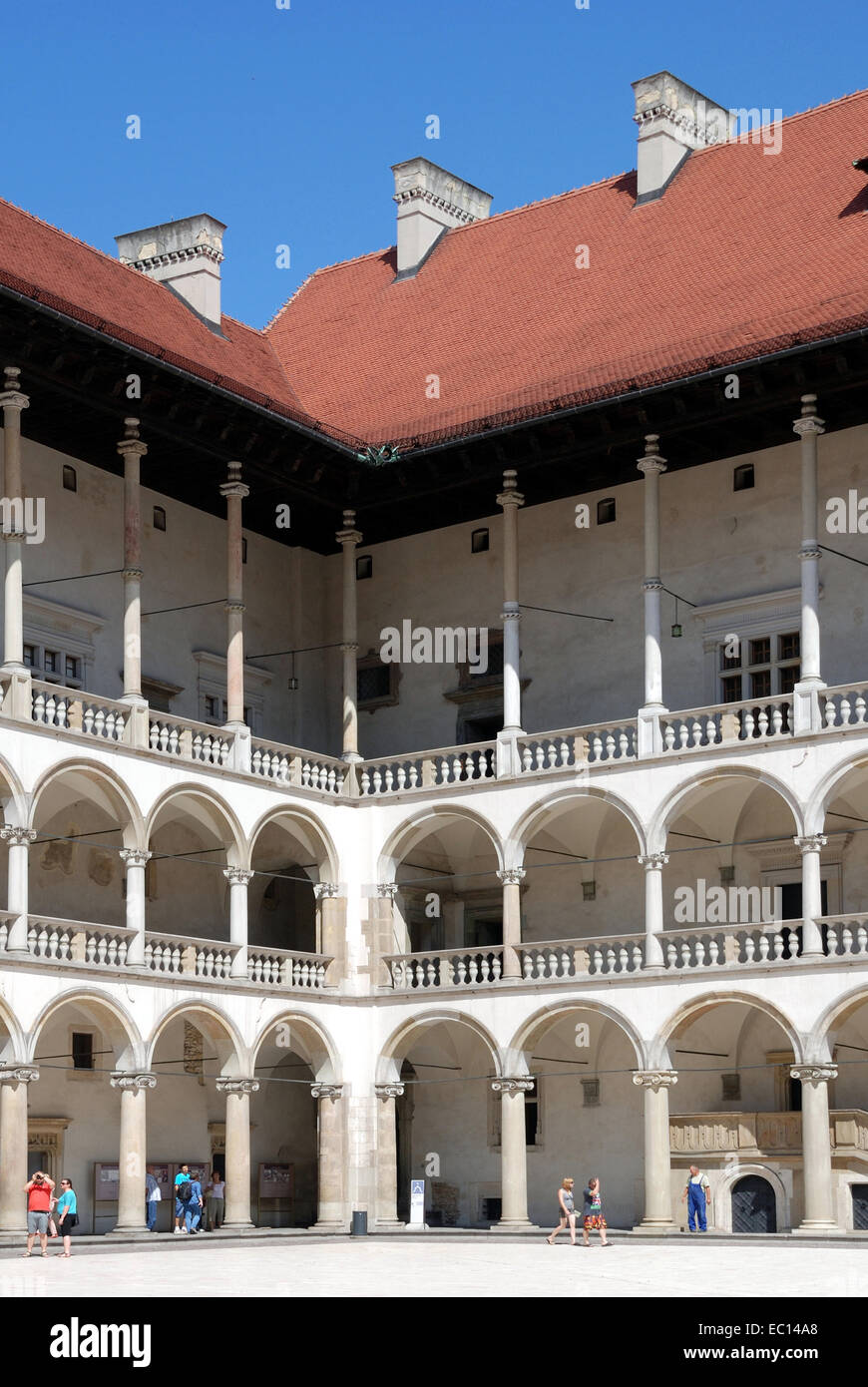 Hof das Königsschloss auf dem Wawel Hügel von Krakau in Polen. Stockfoto