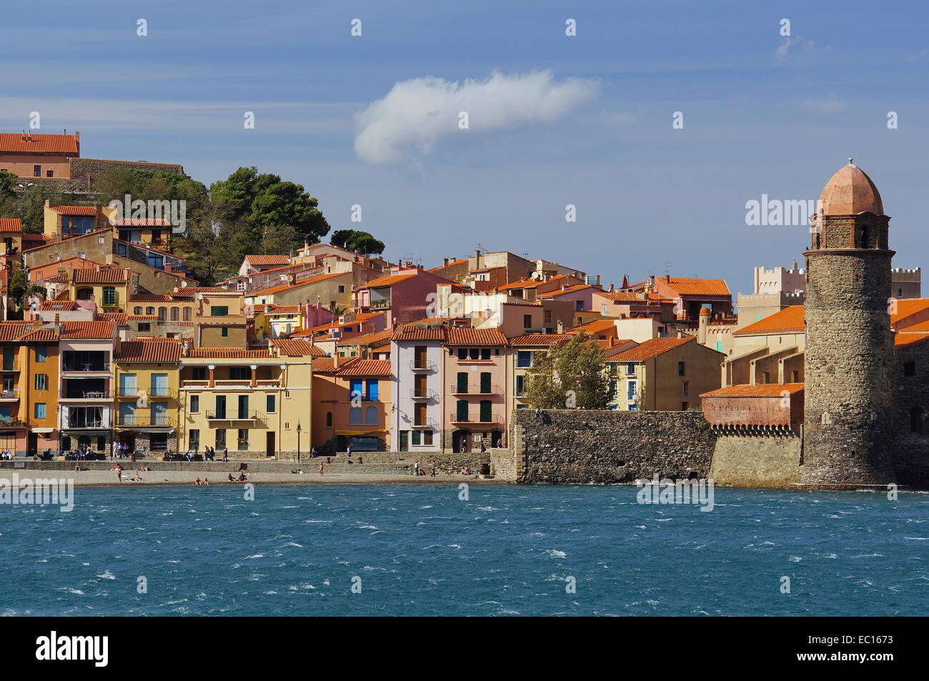Altes Dorf von Collioure in französischen Mittelmeerküste, Pyrenäen Orientales, Languedoc Roussillon Stockfoto