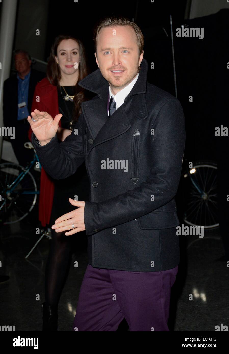 Brooklyn, NY, USA. 7. Dezember 2014. Aaron Paul im Ankunftsbereich für EXODUS: Götter und Könige Premiere, The Brooklyn Museum, Brooklyn, NY 7. Dezember 2014. Bildnachweis: Derek Sturm/Everett Collection/Alamy Live-Nachrichten Stockfoto