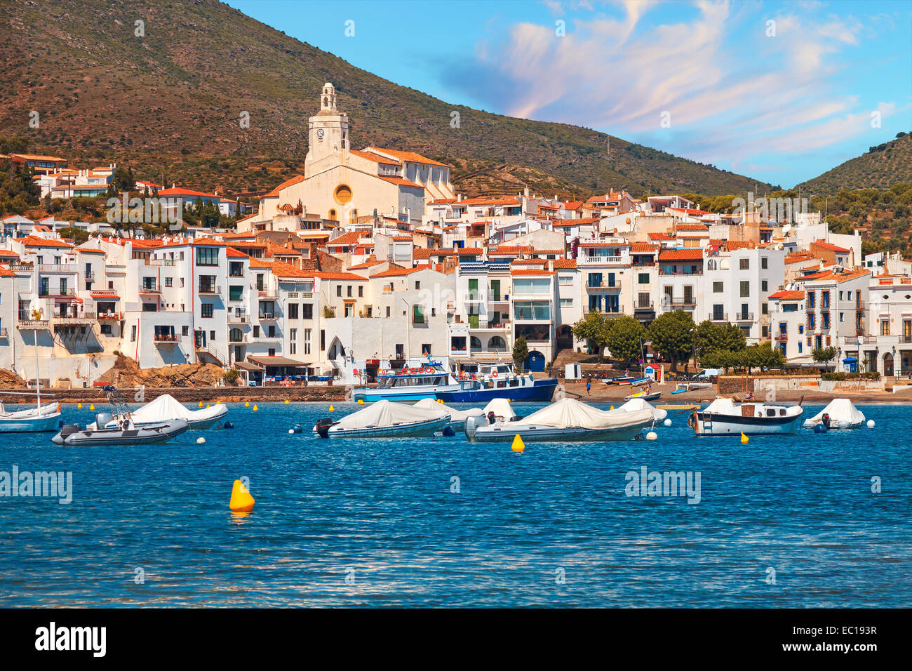 Cadaques Dorf Strand, Katalonien, Costa Brava, Spanien Stockfoto