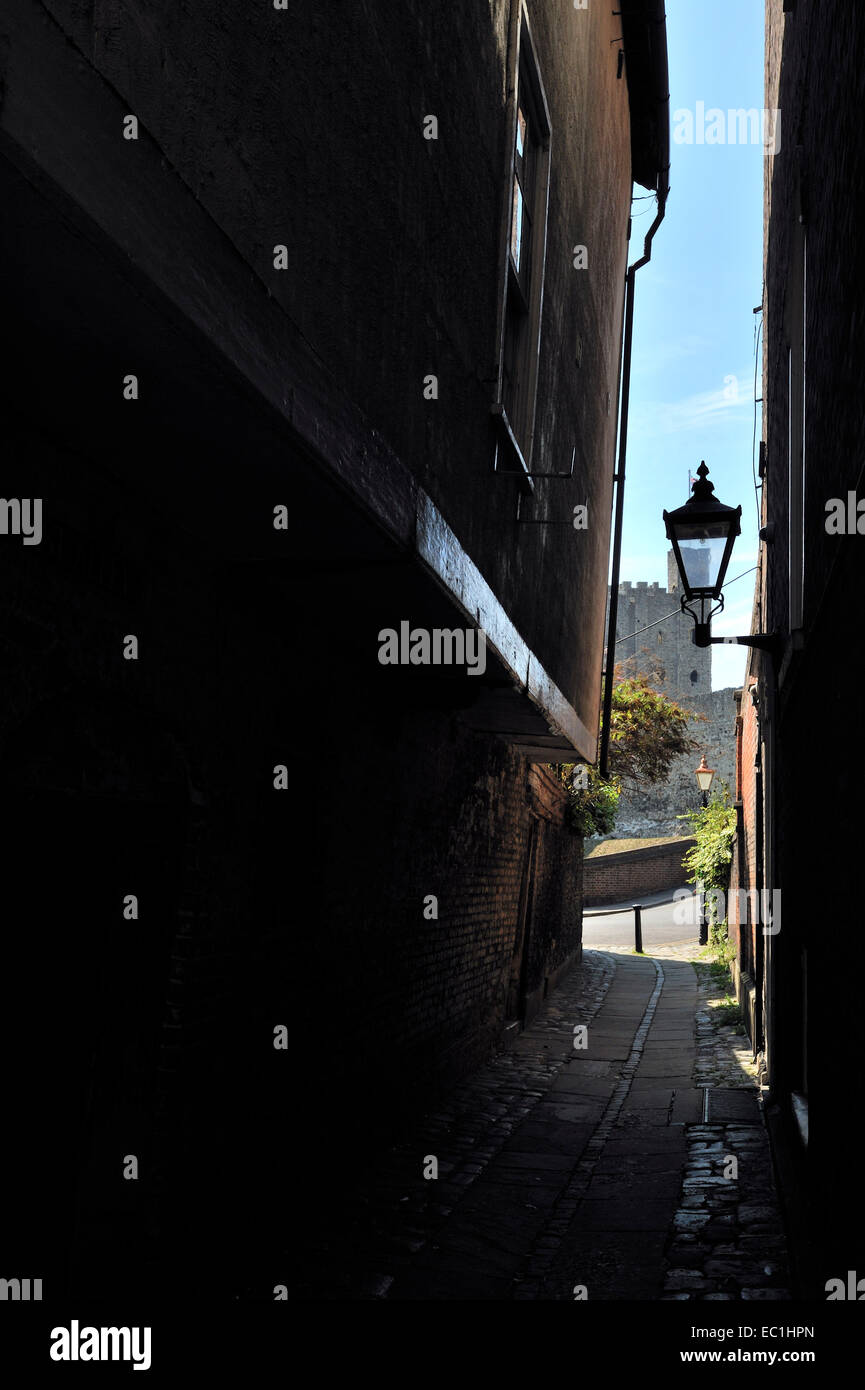 Zwei Post-Gasse, Rochester, die mittelalterliche Route für die Städter aus Watling Straße zum Heiligtum von Rochester Castle Stockfoto