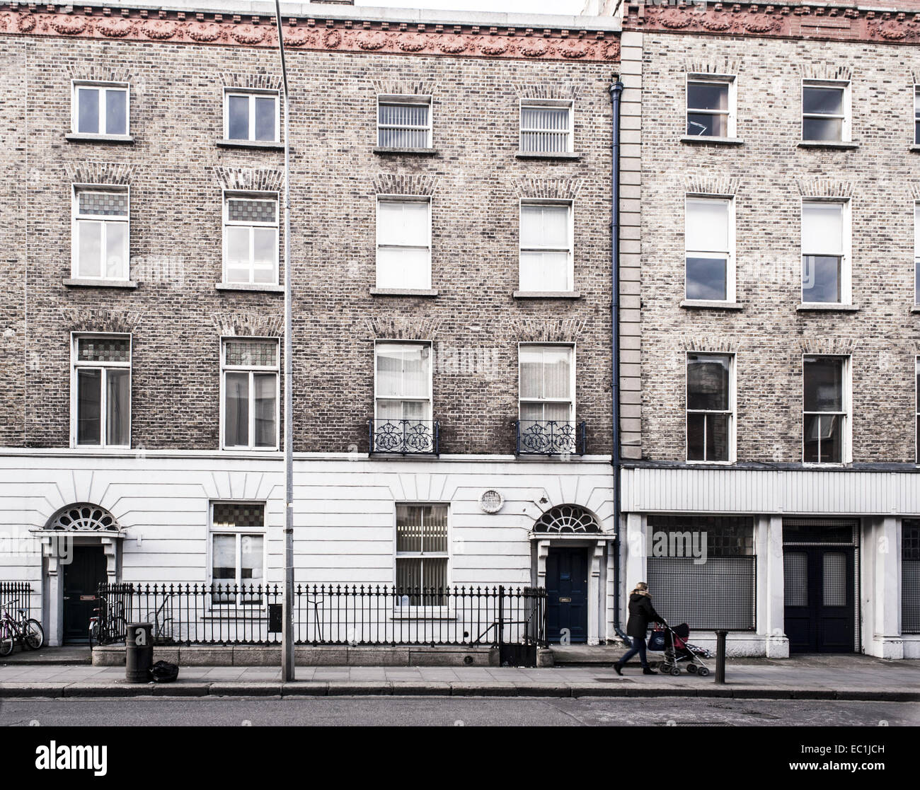 Oscar Wilde Geburt Haus (1854), gegenüber der St. Andreaskirche, Westland Row, Dublin. Der Vater des irischen Dramatikers war Sir Stockfoto