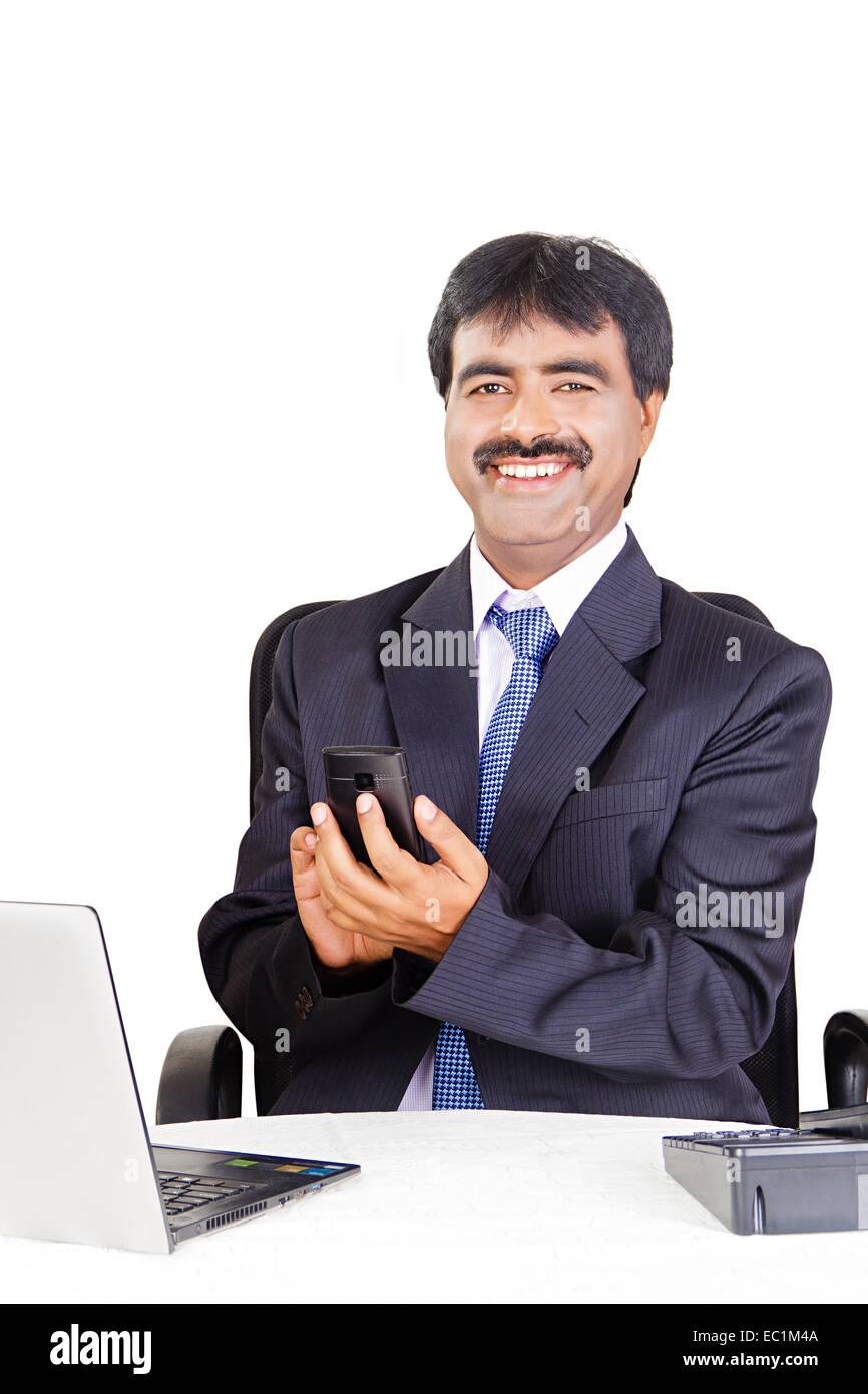 ein indischer Geschäftsmann Büro arbeiten Stockfoto