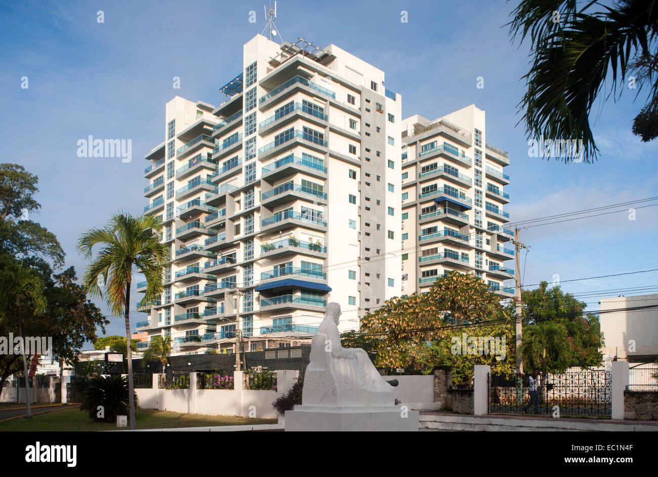 Dominikanische Republik, Santo Domingo, Wohnhaus am Parque De La Cultura, Statue des Dominikanischen autobiografische Eugenio Maria de H Stockfoto