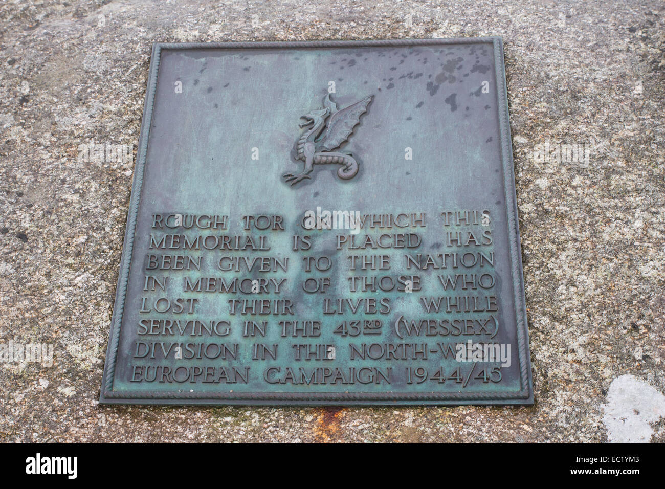 Kriegerdenkmal für die Soldaten der 43. Wessex Division auf dem Gipfel des groben Tor, Bodmin Mor. Stockfoto