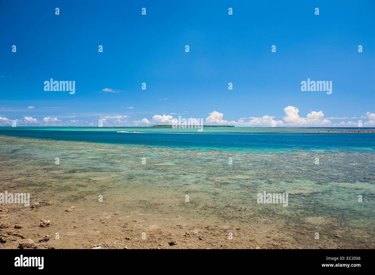 Korallenriff, Cocos Island in den Rücken, Cocos Lagune, Merizo, Guam, US-Territorium, Pazifik Stockfoto