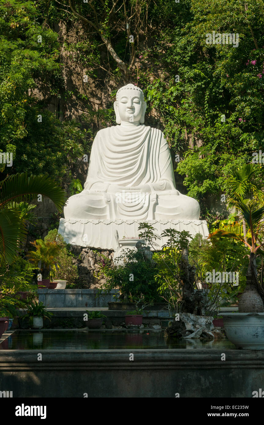 Buddha bei Marble Mountains in der Nähe von Hoi an, Vietnam Stockfoto